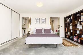 Poolside Apartment Opposite Redfern Park