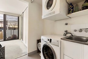 Poolside Apartment Opposite Redfern Park