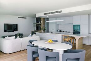 Kirra Point Holiday Apartments