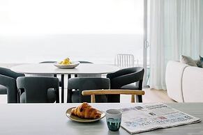 Kirra Point Holiday Apartments