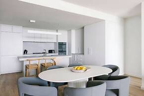 Kirra Point Holiday Apartments