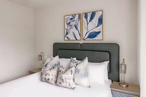 Kirra Point Holiday Apartments