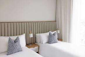 Kirra Point Holiday Apartments