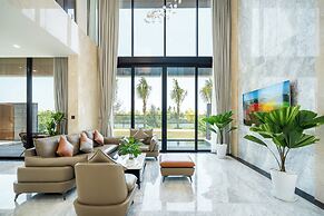 Deluxe Riverfront Pool Villas Danang
