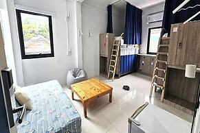 The Rock Samui Poshtel Lamai Beach