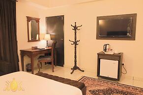 Signature By Hotel Crown Inn