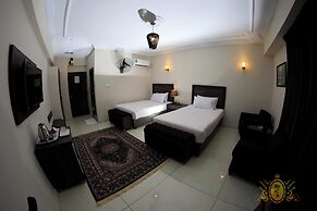Signature By Hotel Crown Inn