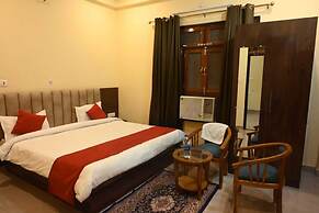 Saraswati Luxurius Home Stay