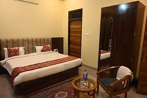 Saraswati Luxurius Home Stay