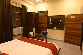 Saraswati Luxurius Home Stay