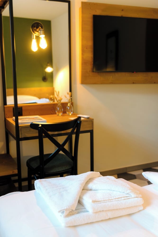 Seven Town House Boutique Hotel