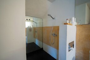 Morabito Art Villa