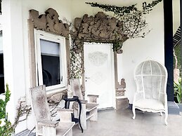 Morabito Art Villa