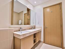 Luxury Marina View 2BR Flats Dubai by Belvilla