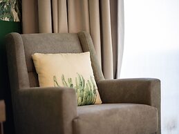 Luxury Marina View 2BR Flats Dubai by Belvilla