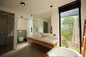 The Pine Mansion