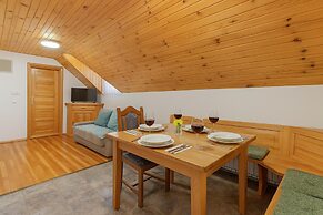 Eco Farm Mikl Pine Tree Apartment