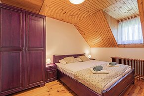 Suite Alder embraced by nature