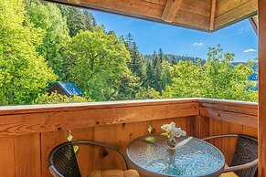 Suite Alder embraced by nature