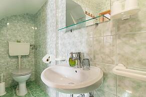 Suite Alder embraced by nature