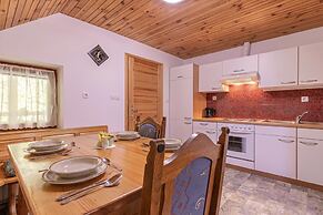 Suite Alder embraced by nature