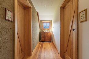 Suite Alder embraced by nature