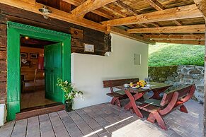 Suite Alder embraced by nature