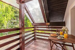 Suite Alder embraced by nature