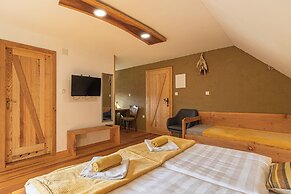 Suite Alder embraced by nature