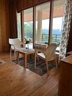 Mount Queens Hill Resort & Spa