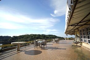 Mount Queens Hill Resort & Spa