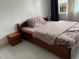 Captivating 4-bed House - Garden & Free Parking