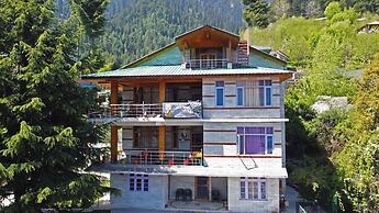 Goroomgo Urban Monk Stays Manali