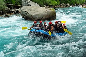 Rafting Camp Grand Tara