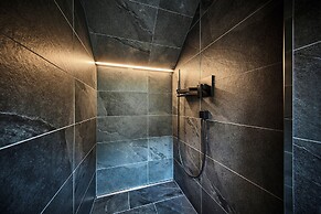 sGmiatli – Hideaway Apartments