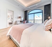 Modern 3BR Palm Penthouse w Private Plunge Pool