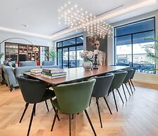 Modern 3BR Palm Penthouse w Private Plunge Pool