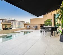 Modern 3BR Palm Penthouse w Private Plunge Pool