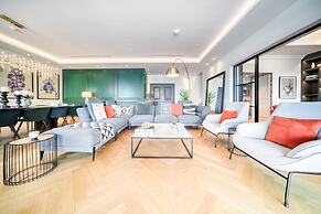 Modern 3BR Palm Penthouse w Private Plunge Pool
