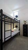 Sip Sunset Hostel and Lounge