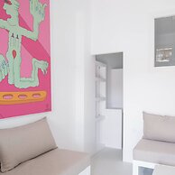 Kyon Beach Suites Kythnos