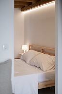 Kyon Beach Suites Kythnos