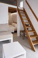 Kyon Beach Suites Kythnos