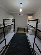 HOSTEL CHINOR