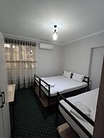 HOSTEL CHINOR