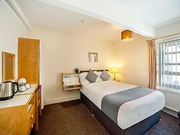 Cumberland Hotel
