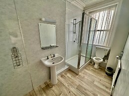 Cumberland Hotel