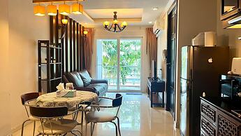 6-26 - 1 Bdr Condo With Balcony and Shared Pool