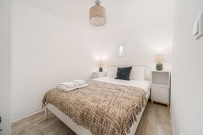 Nomad s Castel Lisbon - 1bdr The Reader