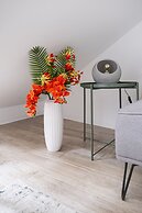 Nomad s Castel Lisbon - 1bdr The Reader